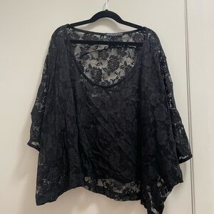 Lace Brandy Melville Cropped Top